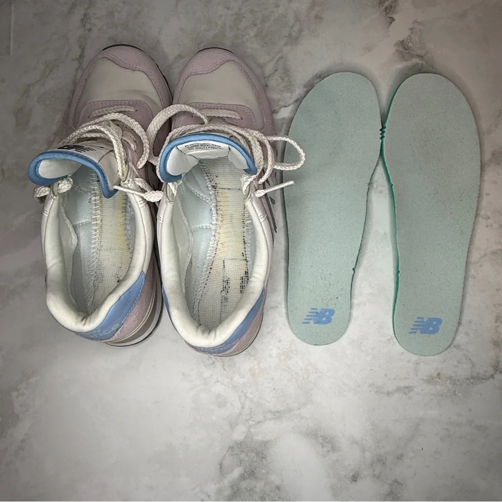 LNWOB | New Balance | 574 Sneakers | Pink Suede & White | Size 8.5 - Picture 16 of 16